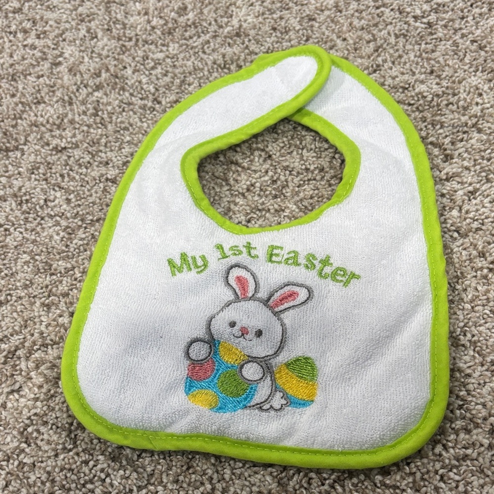 🟢10/$10 - My 1st Easter Bunny Bib - White and Green